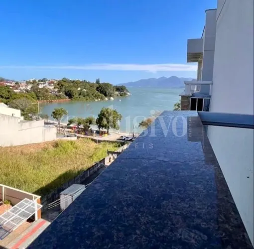 Cobertura Duplex para venda localizada na Beira Mar do bairro Bom Abrigo