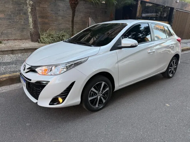 Toyota Yaris XS Connect 1.5 Flex 16V 5P AUT 2022