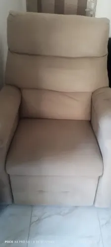 Poltrona reclinável não utilizada
