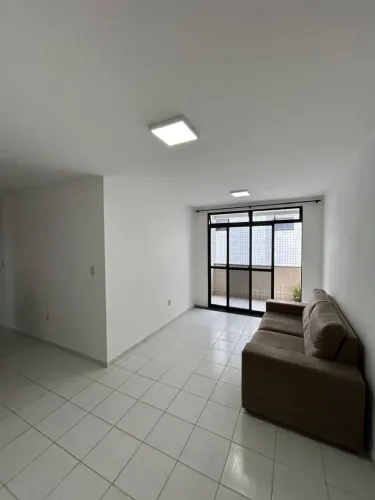 Alugo excelente apartamento semi mobiliado no Bessa, 03 quartos, R$ 2.800,00 Cond. incluso