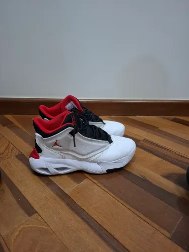 Tenis Nike Jordan Max Aura 4