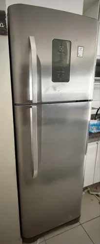 Geladeira semi nova