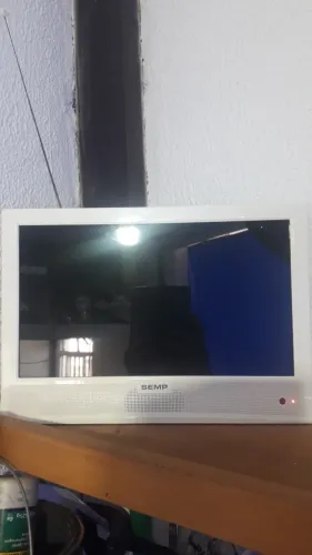 Tv Led 14 Polegadas Semp Toshiba Hd Branco Bivolt bem conservada