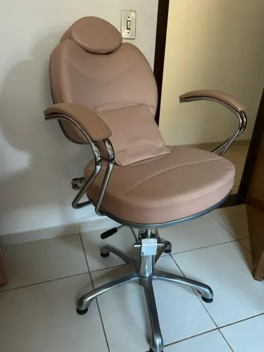 Vende kit maquiadora