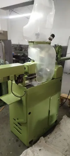 Torno automático A25 com castelo