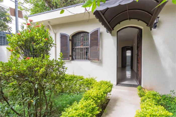 Casa à venda com 3 quartos, sendo 1 suíte, no Brooklin Novo, São Paulo - SP