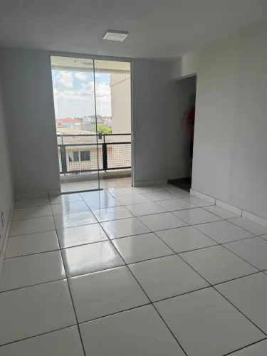 Apartamento à venda com 3 quartos e vista livre no Setor Urias Magalhães