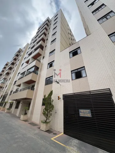 More na Delfim Moreira: Apartamento com 2 Suítes e Vista Livre