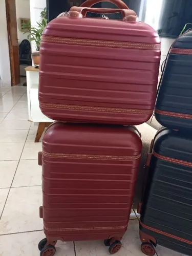 Mala e frasqueira bordo