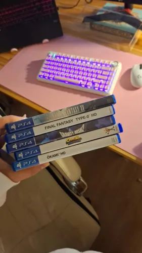 Final Fantasy XV, Gravity Rush2, Crash Bandicoot, Final Fanty Type-0 PS4 usados