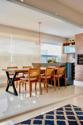 Apartamento no Persona Bueno, 153 m², com 3 suítes e varanda gourmet com churrasqueira a c