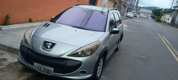 Peugeot 207 SW Escapade 1.6 16V Flex 5P 2010