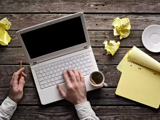 Emprego Auxiliar Virtual (Digital)