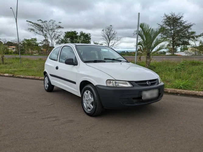 Chevrolet Celta 1.0/super/n.piq.1.0 MPFI VHC 8V 3P 2001