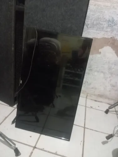 Tv para retirada de peça