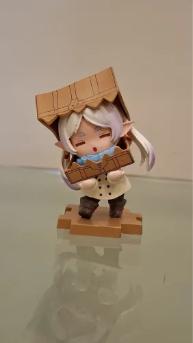 Mini Frieren Figure