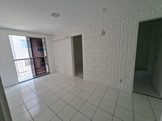 APt 2/4 Varanda port 24hs, piscina. Em Jardim ds Margaridas, 5min metrô/Aeroporto 3 andar