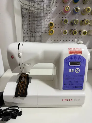 Máquina Singer doméstica 