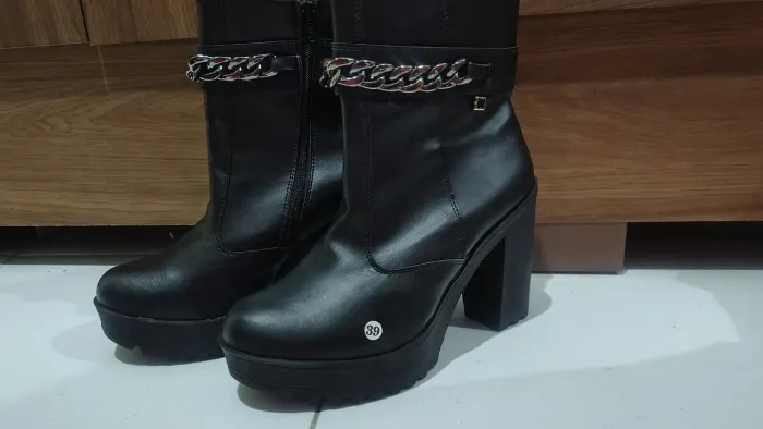 Bota feminina