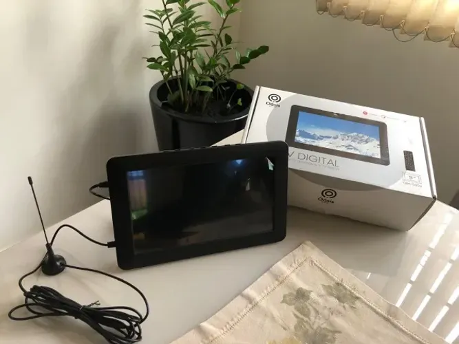 Mini Tv Portátil de 9 Polegadas Led Hd (Usb e Av)