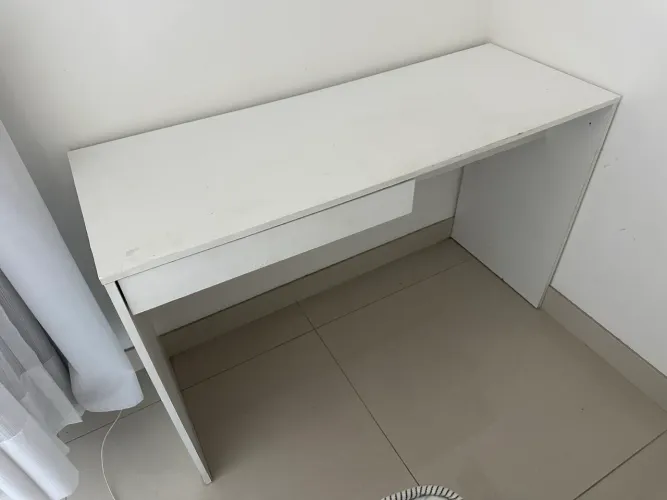 Mesa escrivaninha