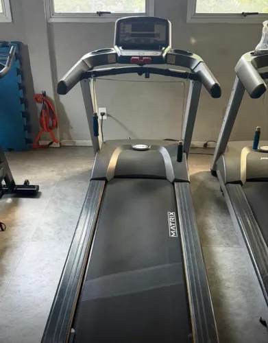 Esteira Matrix T1 Profissional
