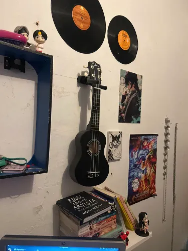 UKULELE - SOPRANO, MAKANO