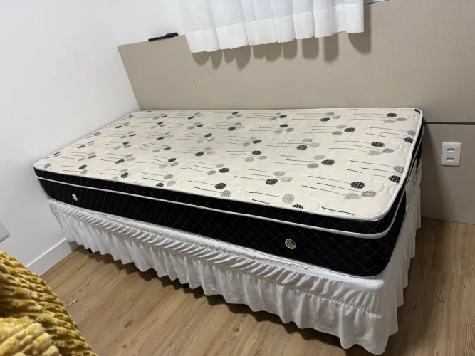 Cama box