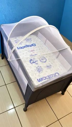 Cercadinho Berço Portátil com Colchão