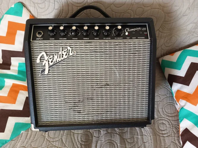 Amplificador Fender Champion 20