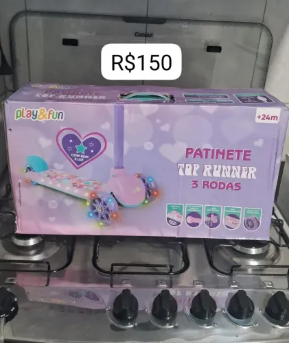 Patinete novo na caixa