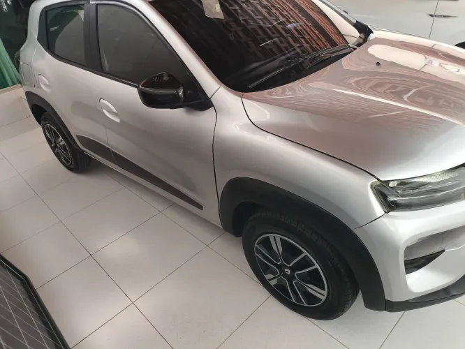 Renault Kwid Intense 1.0 Flex 12V 5P Mec. 2023