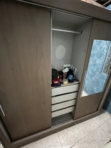 Guarda roupa de casal