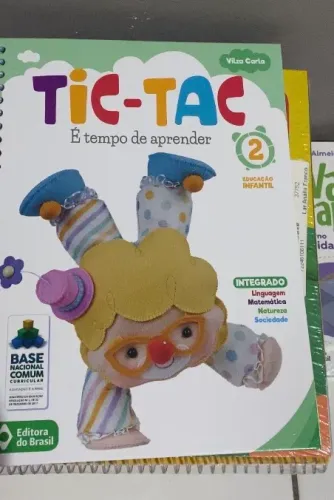Livros escolares 