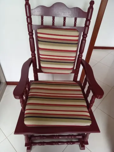 Linda cadeira de balanço