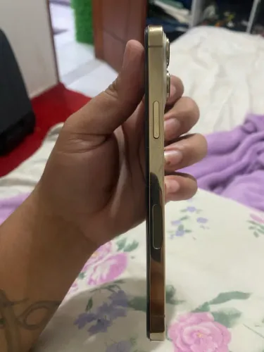 Vendo iPhone 13 Pro Max leia o anúncio!!!