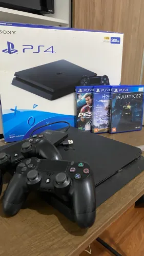 PS4 slim semi-novo/ PlayStation 4 500gb + 500gb