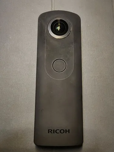 Câmera 360º RICOH THETA S
