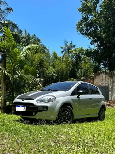 Fiat Punto Sporting Dualogic 1.8 Flex 16V 5P 2013
