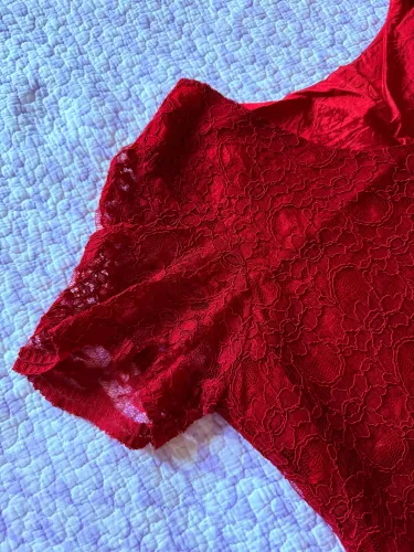 Blusa de Renda Vermelha - Confecção Única G ou GG