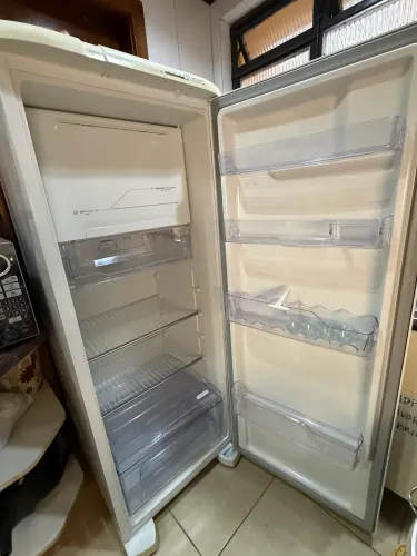 Refrigerador Consul frostfree 342l 110V