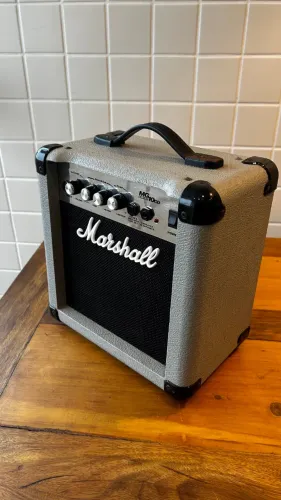 Amplificador Marshall Para Estudo Mg10 Cd Series 110v (Usado)