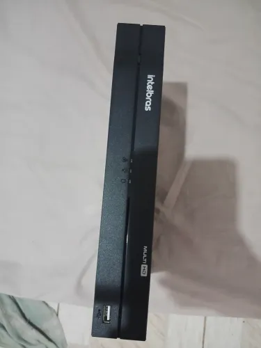 DVR Intelbras 4 canais com 4 câmeras