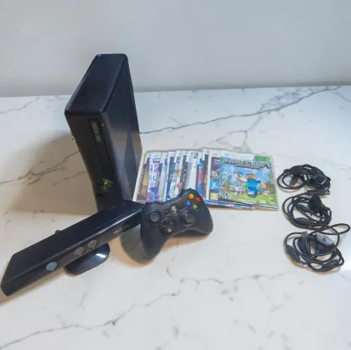 Xbox 360 Slim RGH + Kinect + Minecraft + Just Dance | 12 Jogos