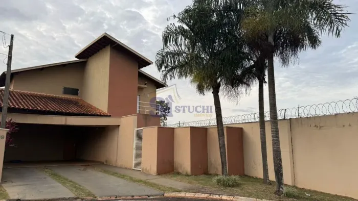 Sobrado em condomínio para venda e locação no Flamboyants | Araraquara