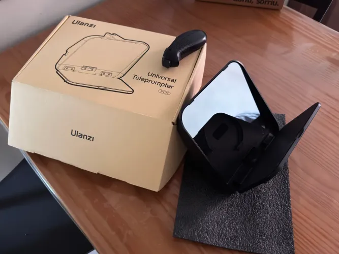 Teleprompter Ulanzi RT 02 - Celular, Câmera, Tablet e Notebook 