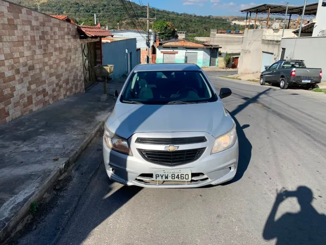 Chevrolet Onix JOY Hatch 1.0 8V Flex Mec. 4P 2017