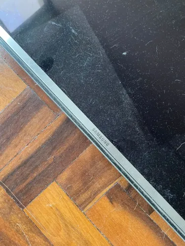 Tv para retirar peça ou tentar arrumar