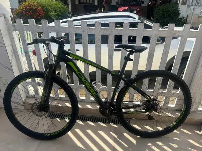 Bicicleta Oggi hacker Sport Aro 29