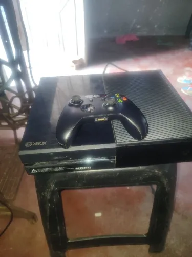 Troco x box one por um 360